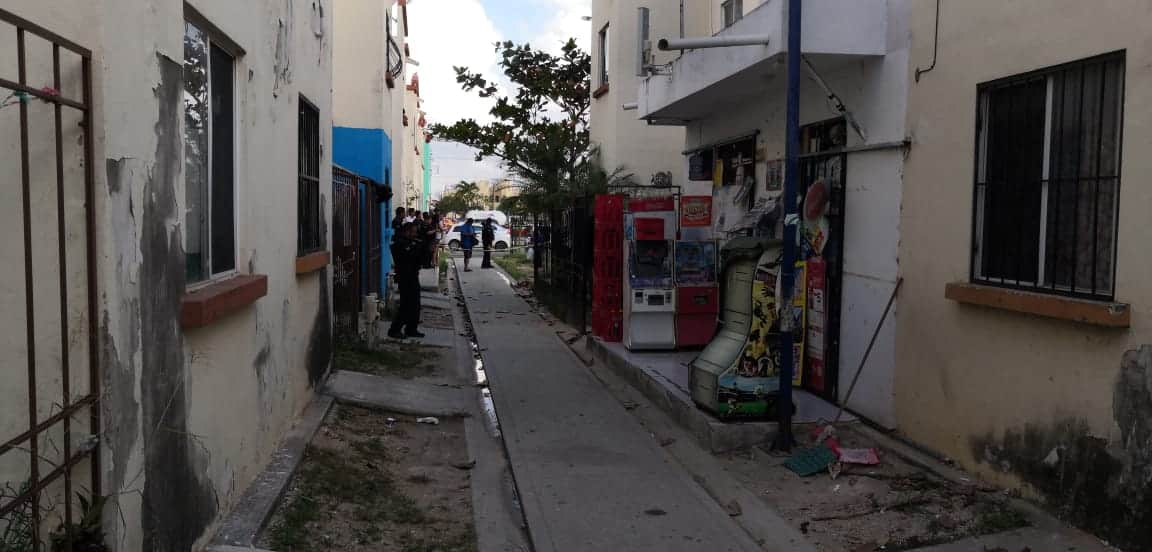 Balacera en Villas Otoch deja un muerto en Cancún
