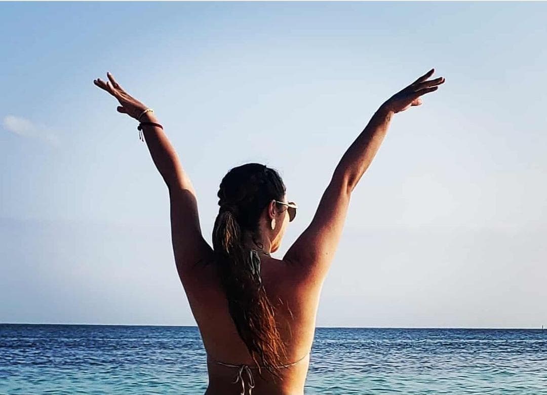 Daniela Luján disfruta en bikini de las playas de Quintana Roo