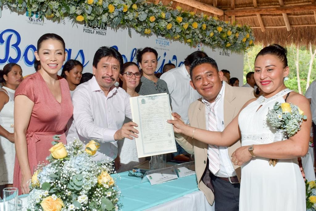 Apadrina Víctor Mas las Bodas Colectivas en Tulum