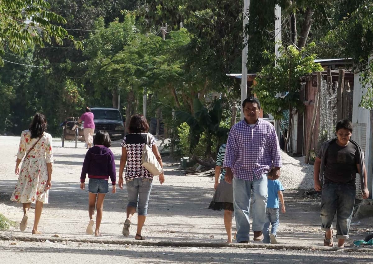 Avanza el proceso de regularización de las colonias La Fe y Tierra Nueva en Puerto Morelos
