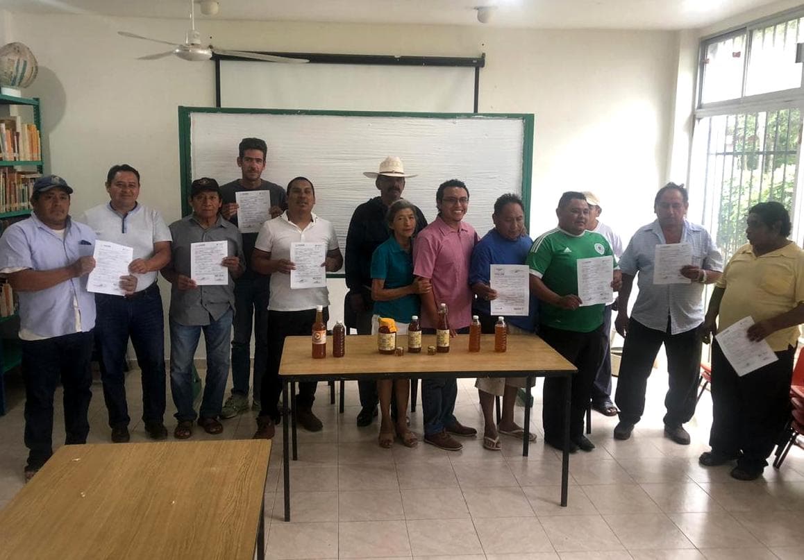 Gobierno de Puerto Morelos apoya a productores con trámites para comercialización
