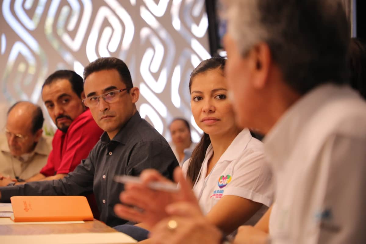 Clínicas públicas y privadas en Solidaridad se unen para enfrentar el coronavirus