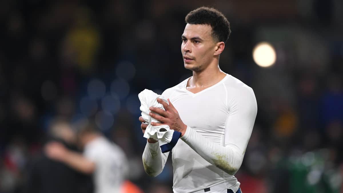 Jugadores de la Premier League rompen la cuarentena para irse de fiesta