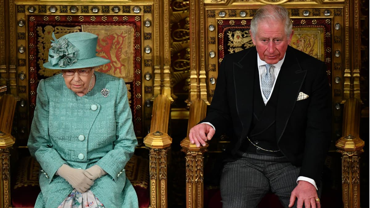 El príncipe Carlos da positivo a coronavirus; ya se encuentra en aislamiento