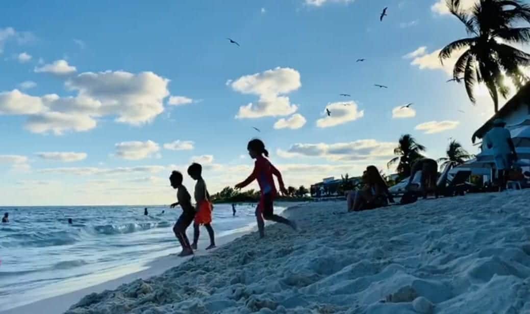 Por brote de coronavirus, la SEP anuncia suspensión de clases del 20 de marzo al 20 de abril en todo el país