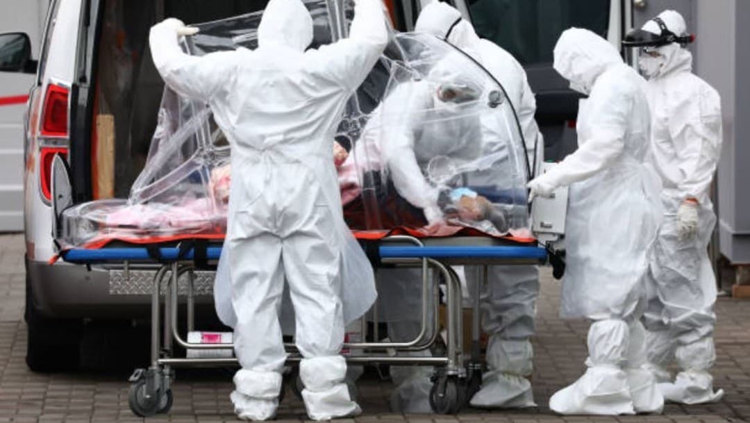 Abuelito de 100 años se cura de coronavirus en China