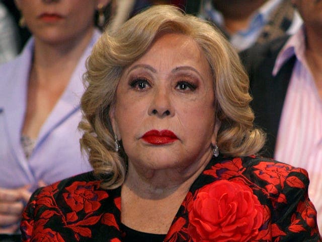 Internan a Silvia Pinal por fuerte accidente y solicitan donadores