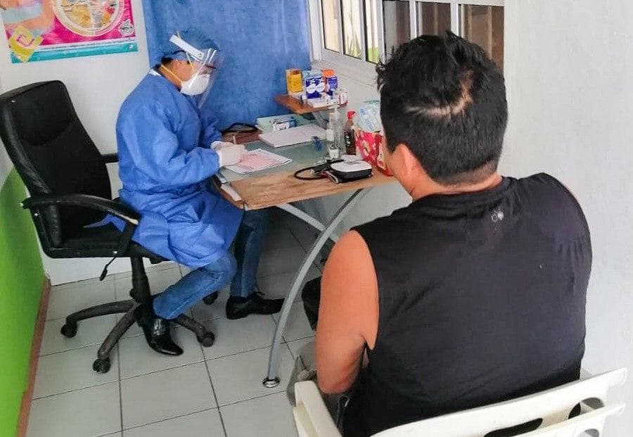 En Puerto Morelos se protege al personal médico del Covid-19