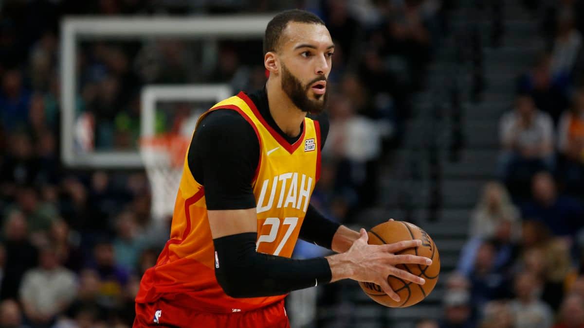 Basquetbolista recibe amenazas de muertes después de haber dado positivo a covid-19