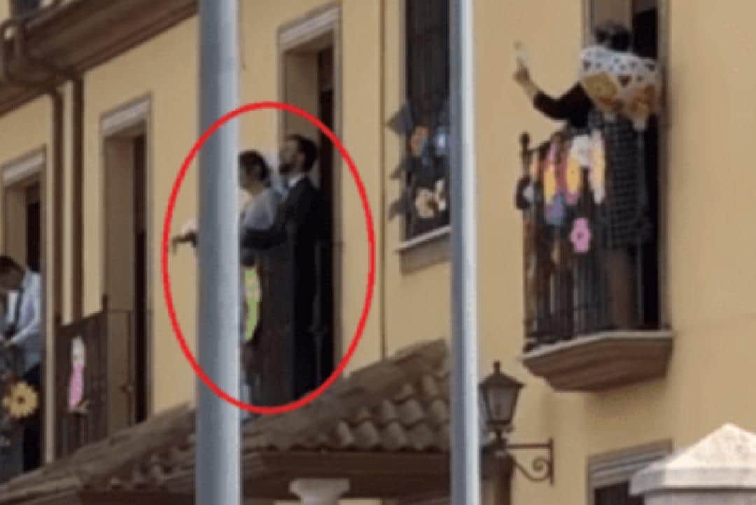 Video: Celebran en España la primera "coronaboda"