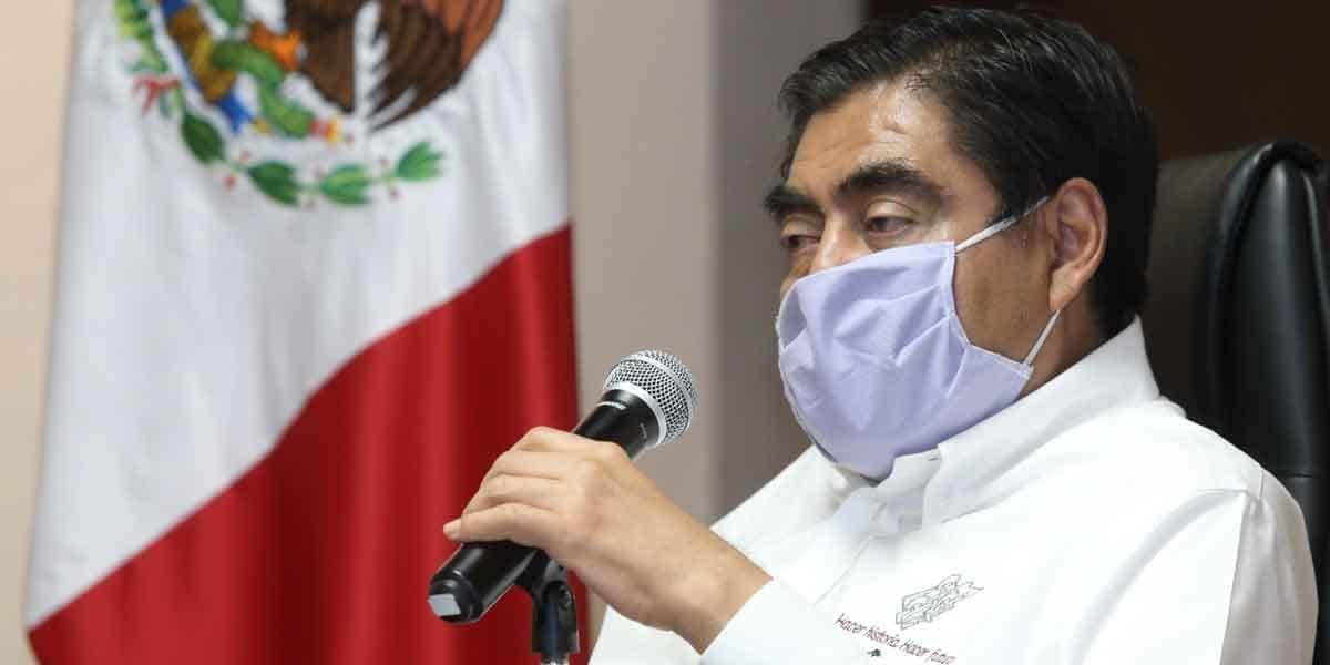 Toma Barbosa control de escuelas particulares en Puebla