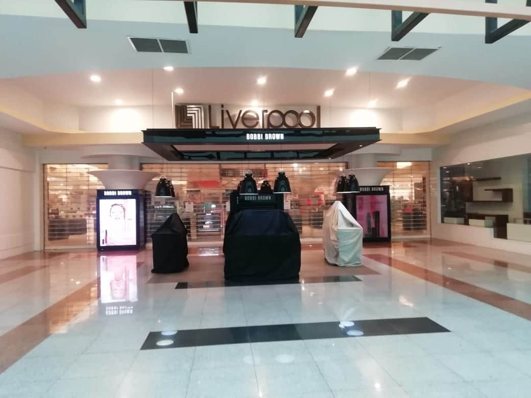 Pandemia deja en Cancún Plaza "fantasma"