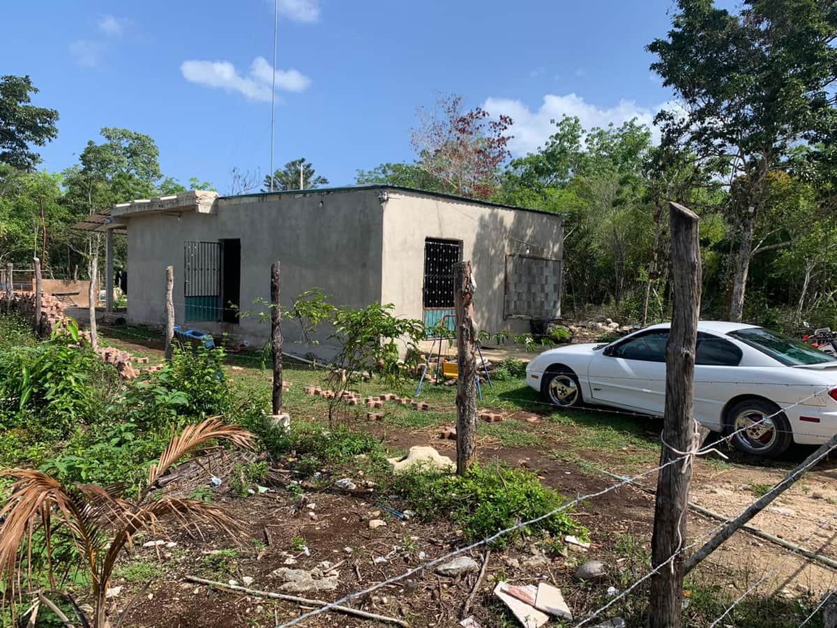 Decomisan arma y drogas en Cozumel pero se escapan los sospechosos