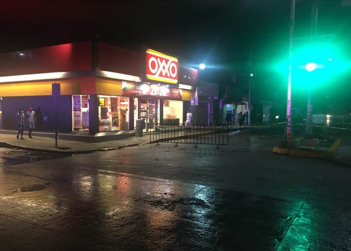 Cierran más vialidades en Playa del Carmen