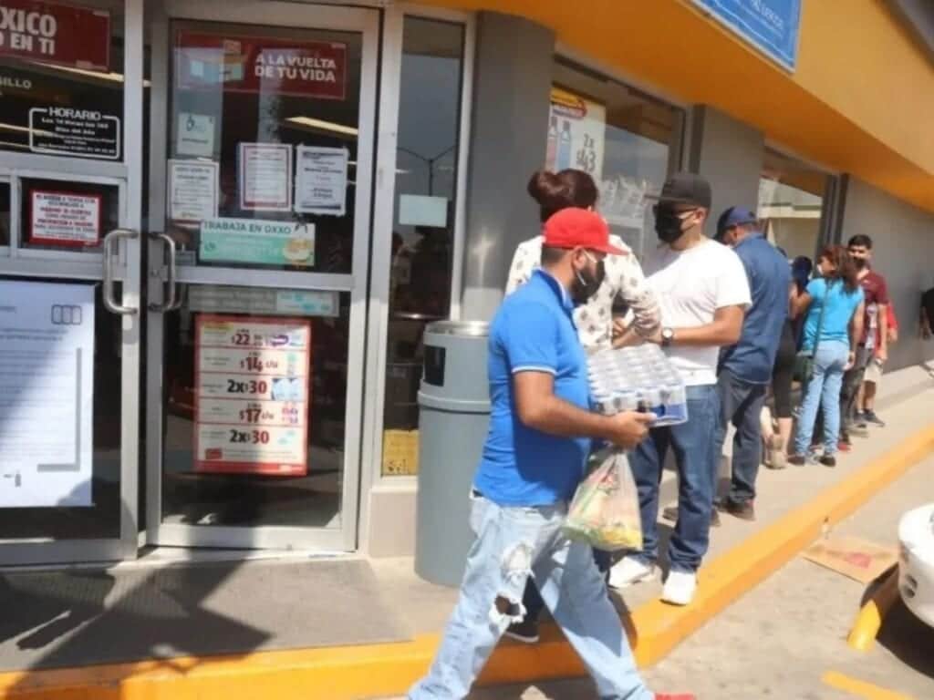 Rompe aislamiento y se contagia de Covid-19 al salir a comprar unas cervezas