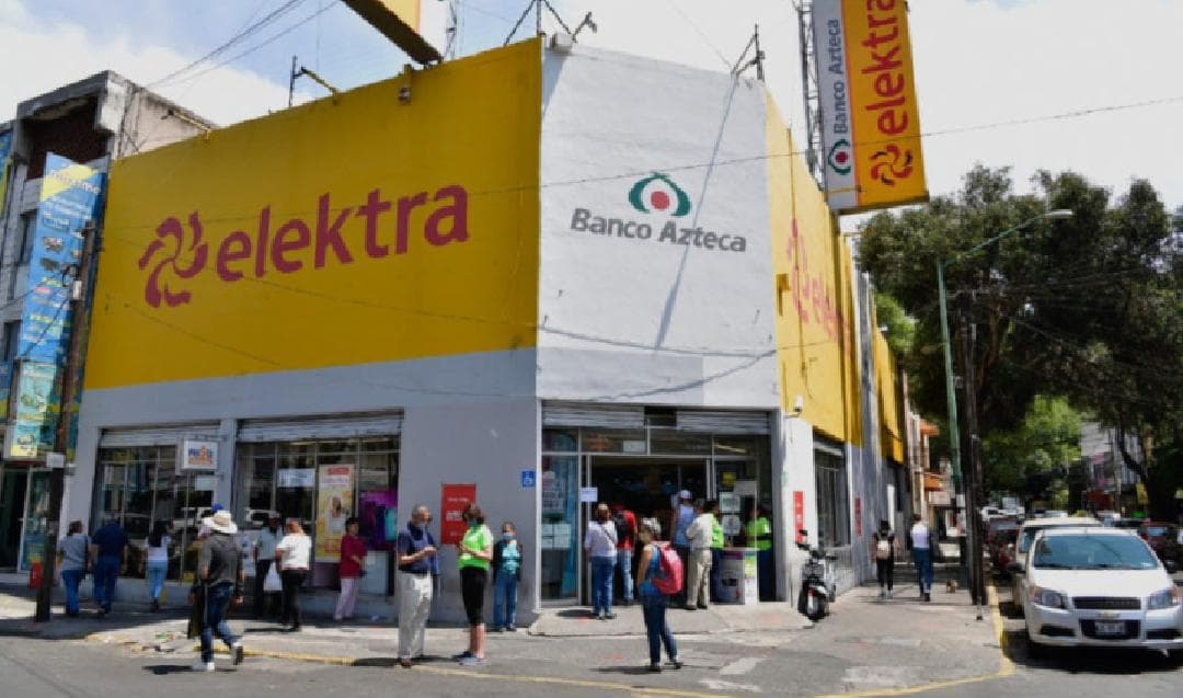 Por negarse a cerrar, Elektra expone a Covid-19 a más de 10 mil empleados
