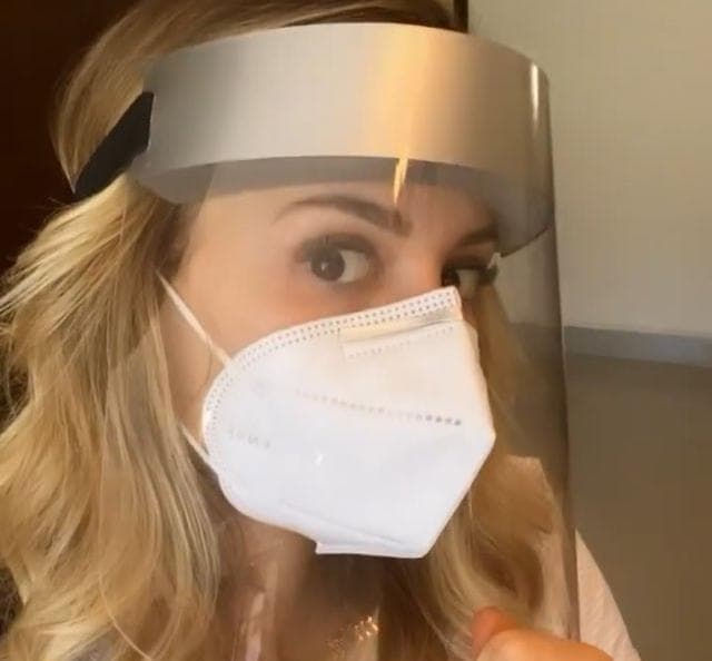 Acusan a Mariana Rodríguez y familia de lucrar con productos médicos durante contingencia