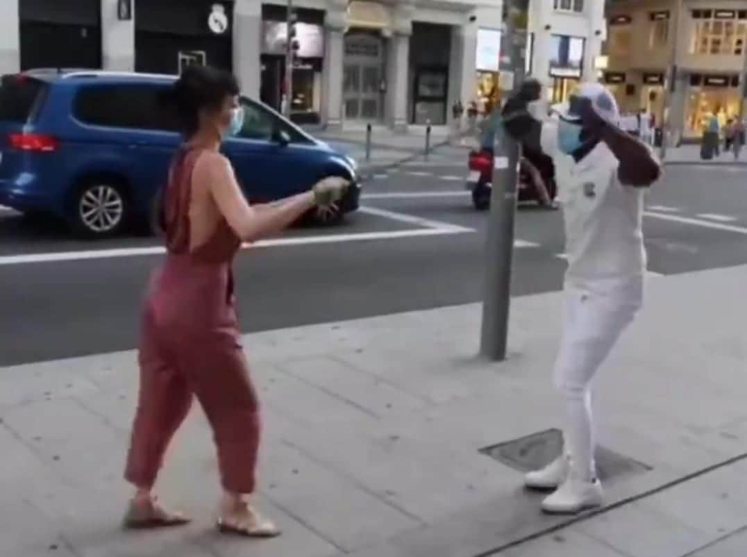 Video: Así se baila salsa durante la pandemia, guardando la sana distancia