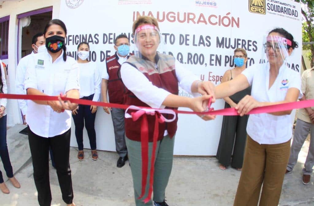 Inauguran oficinas del Instituto de las Mujeres en Puerto Aventuras para erradicar la violencia