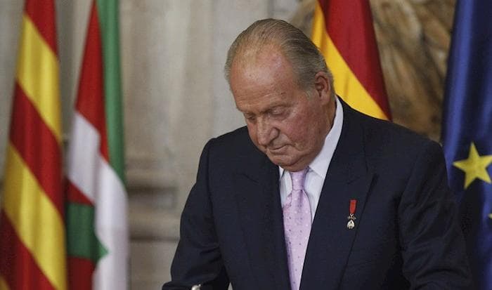 Rey Juan Carlos de España recibió "moche" por negocio en Playa del Carmen