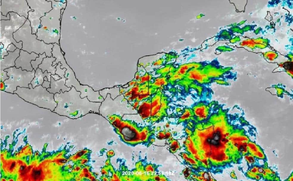 Ondas tropicales 6 y 7 podrían llegar a Quintana Roo y Yucatán el fin de semana