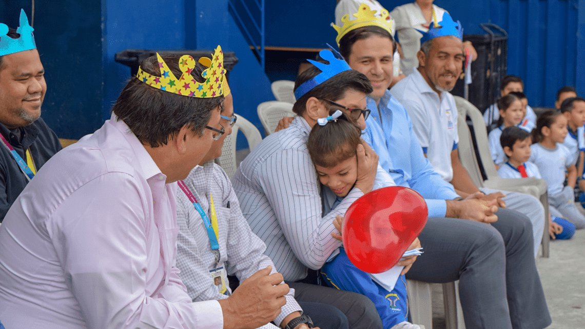 Piden no reunirse el Día del Padre para evitar más contagios por Covid-19: Secretaría de Salud