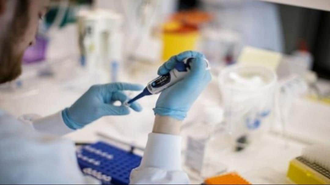 Doctores piden a Cofepris que libere medicamento para usarse contra Covid-19