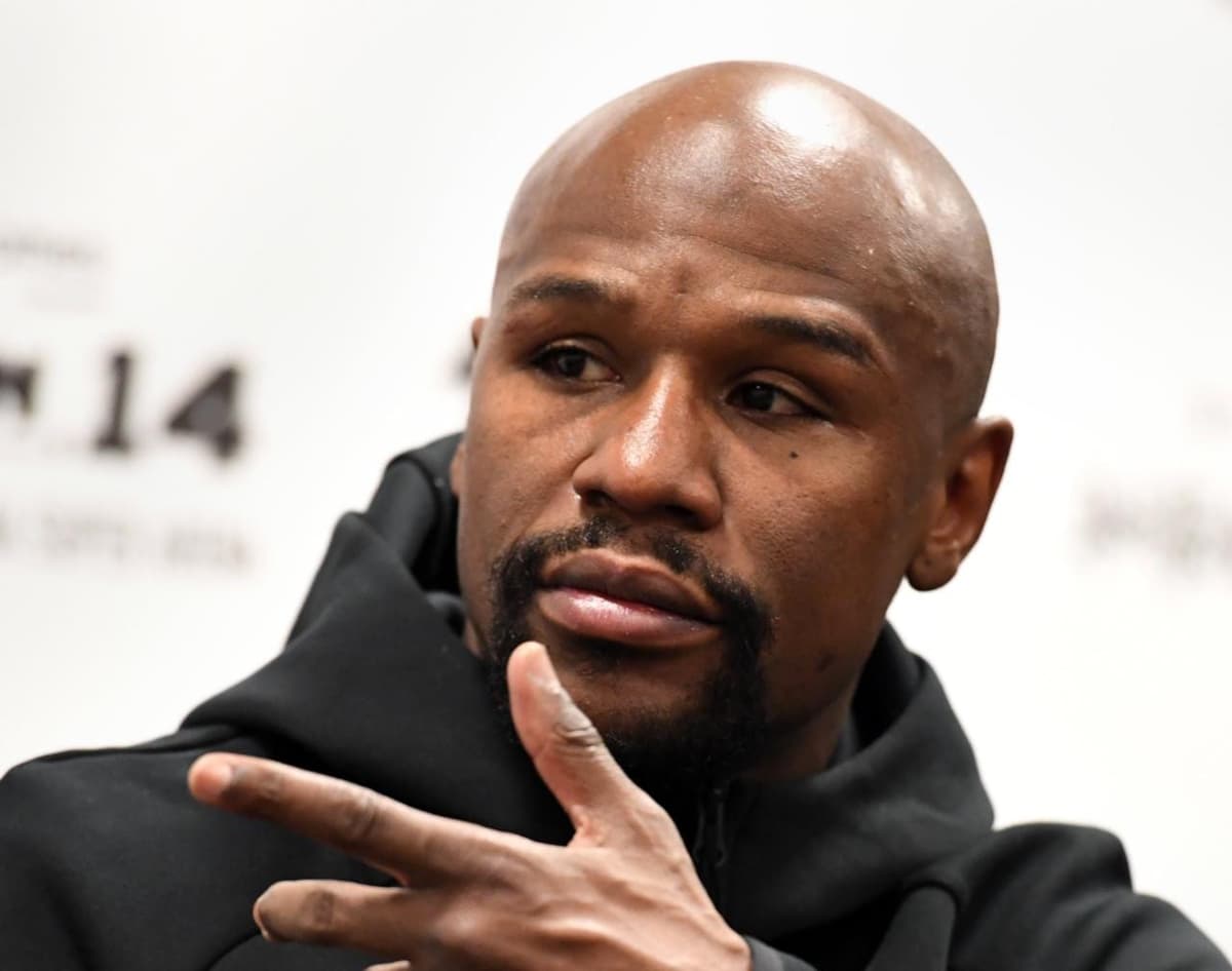 El ex boxeador Floyd Mayweather pagará los funerales de George Floyd