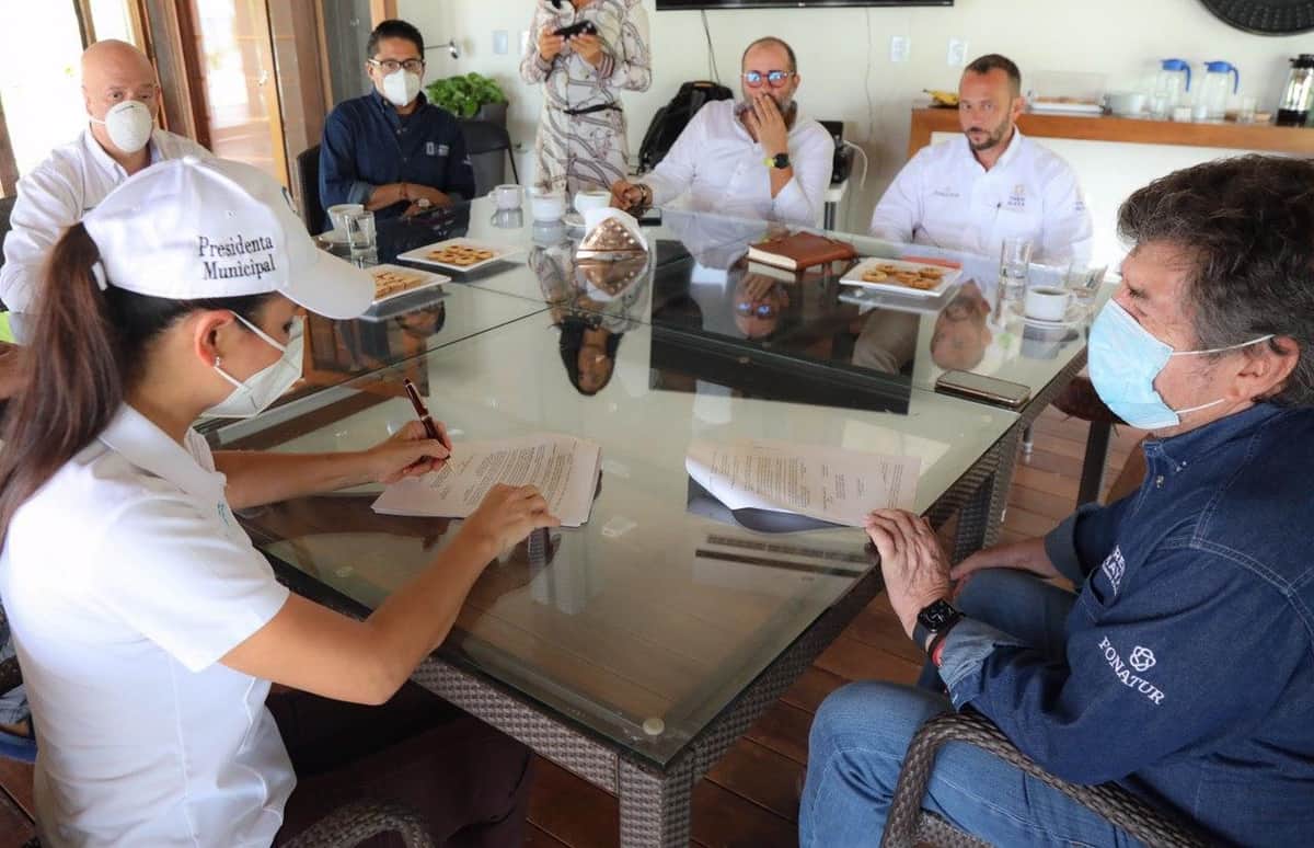Se firma convenio con Fonatur para el mejoramiento urbano de Puerto Morelos