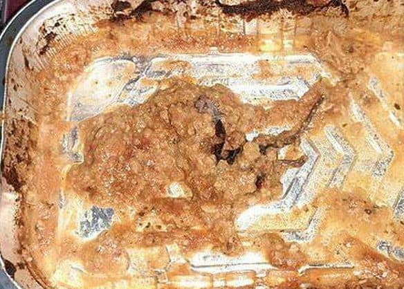 Vomité por 12 horas: Mujer descubre ratón muerto en su comida de supermercado