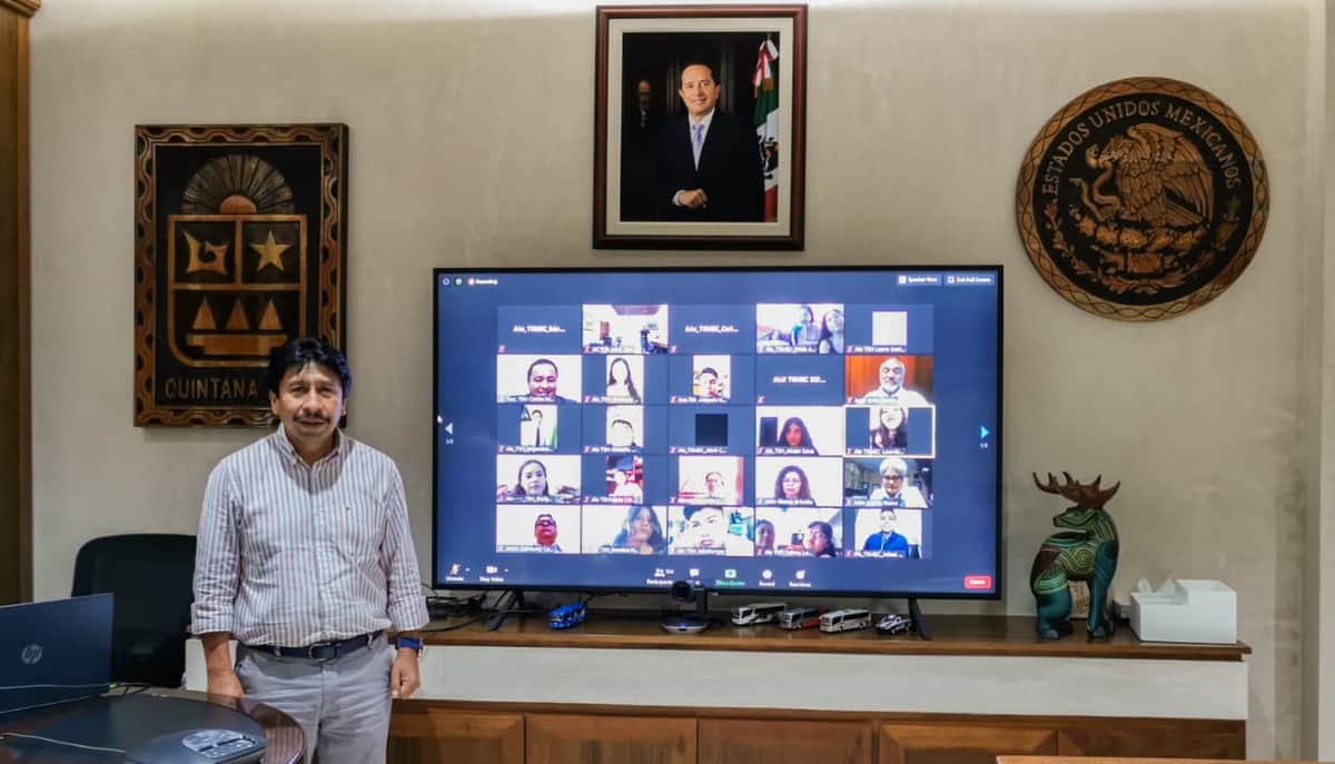 Celebran graduación virtual de alumnos del Cecyt Tulum