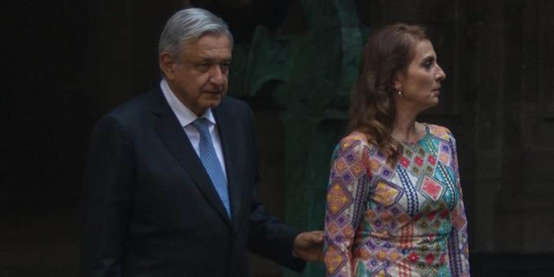 AMLO y Beatriz Gutiérrez quieren registrar sus nombres como marcas