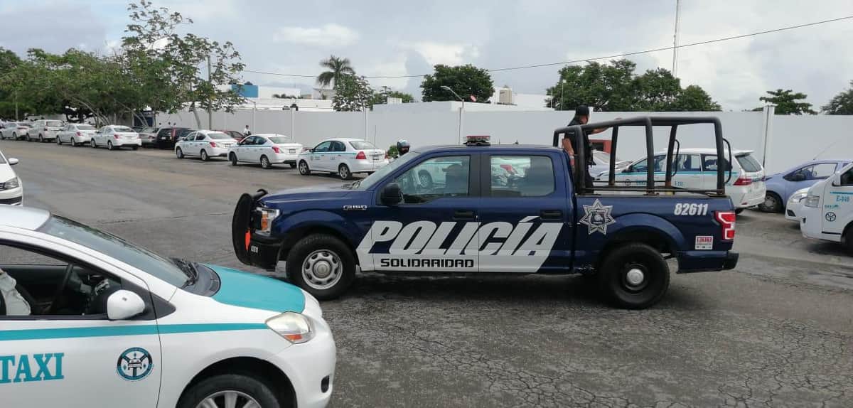 Logran taxistas liberación de compañeros que agredieron a turista