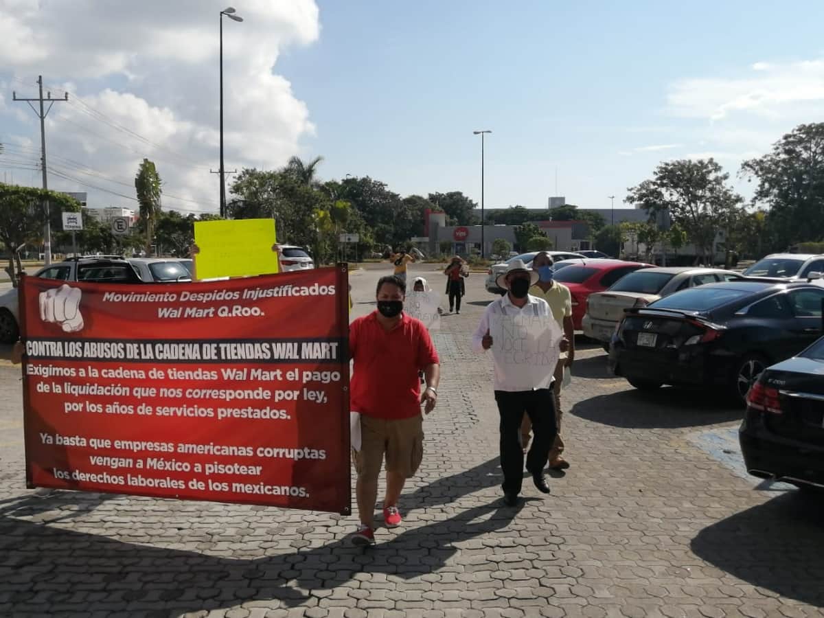 Protestan en Sam’s Club de Playa del Carmen por despidos injustificados