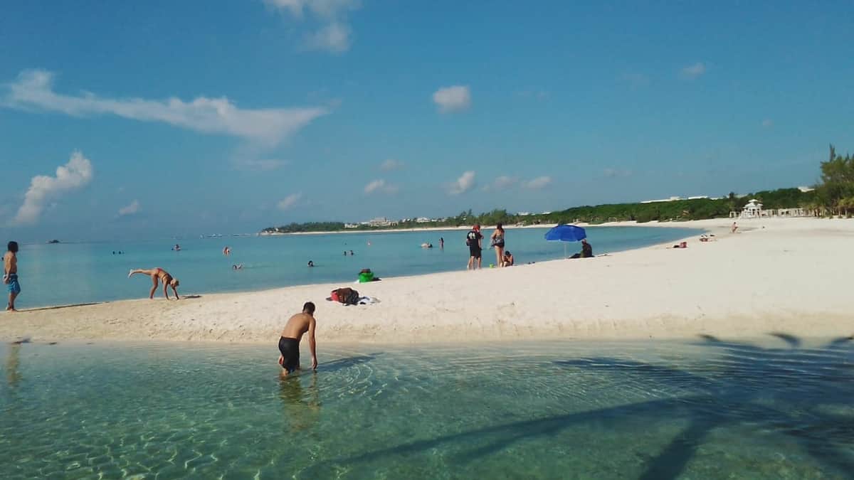 Reabren playas en Solidaridad, las primeras de Quintana Roo