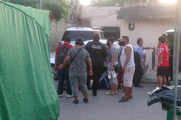 Hieren de bala a tianguista en la Región 101 de Cancún