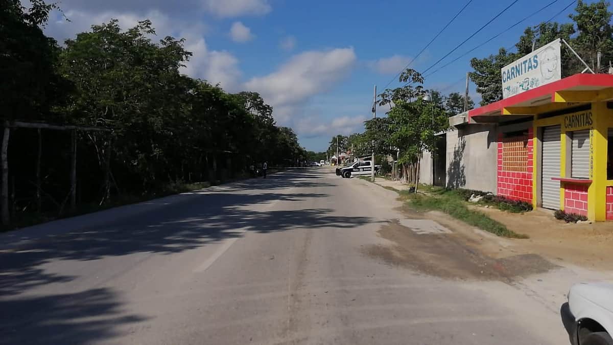 Balean a encargado de tienda de abarrotes en Playa del Carmen