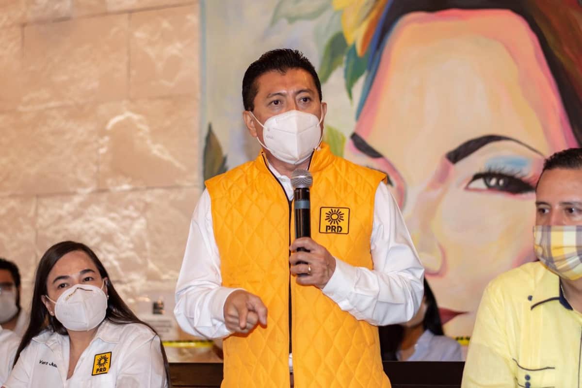 Pide Jesús Pool posponer obras del Tren Maya e invertir en salud