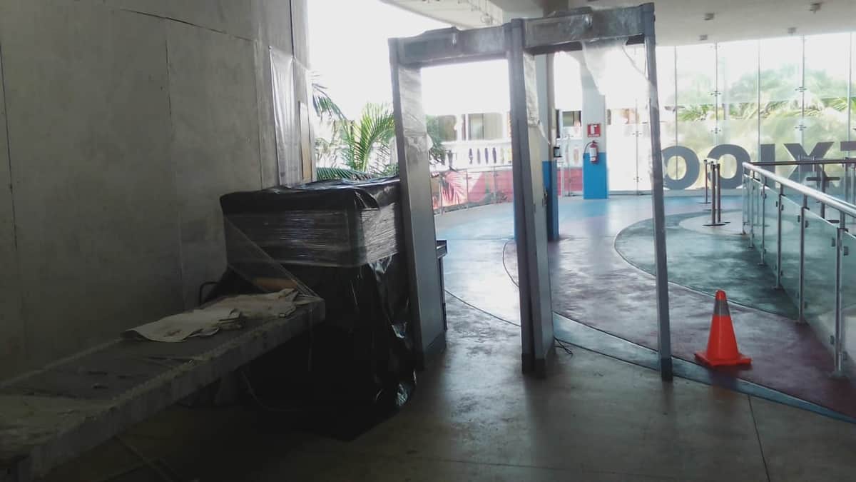 Terminal Marítima NAVEGA de Playa del Carmen sin ningún tipo de seguridad