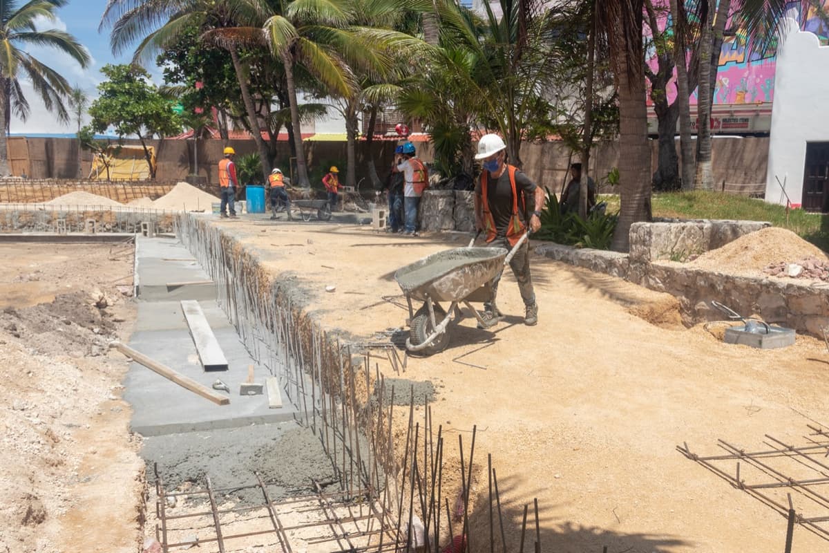 Son 1,400 empleos directos generados con obra pública en Solidaridad