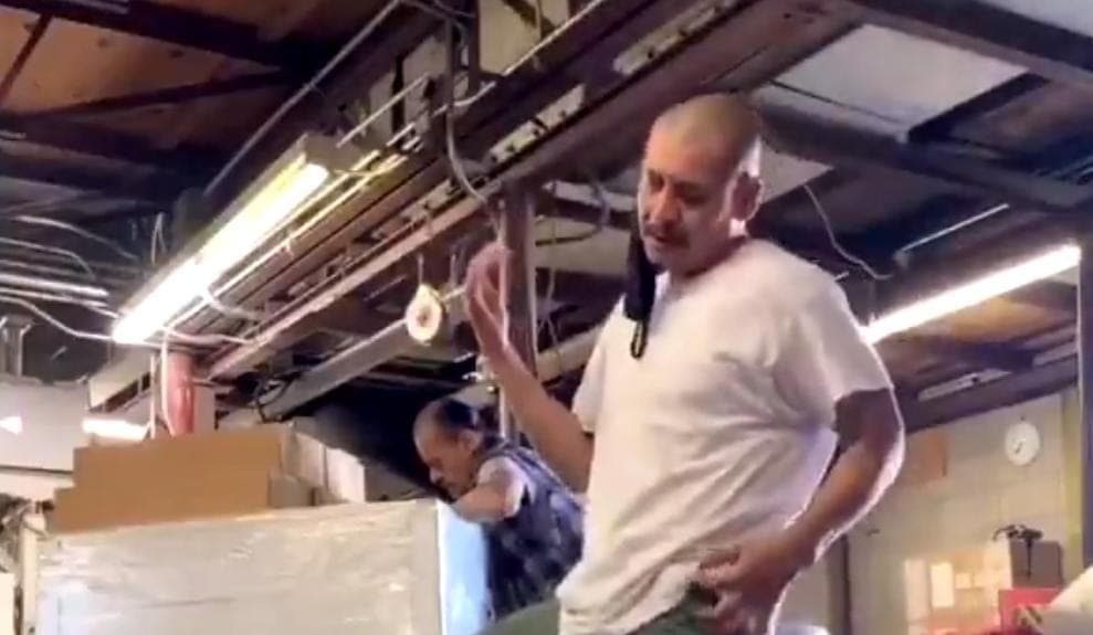 Video: Conoce al cholo que canta y baila, la nueva sensación de internet