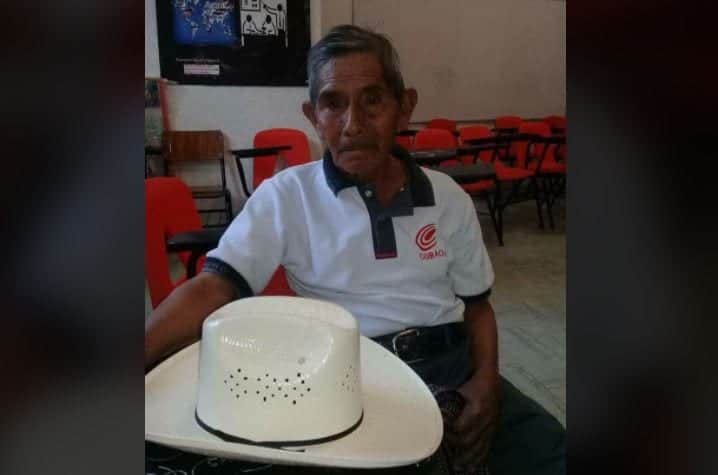 ¡Todo un ejemplo! Tiene 80 años y se graduó de la preparatoria en Oaxaca