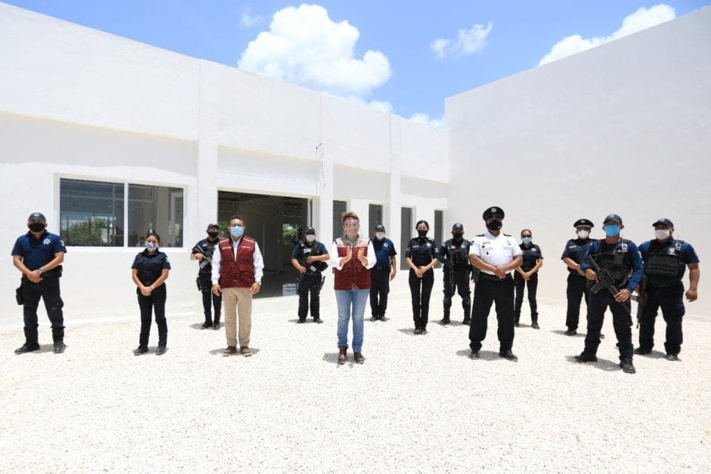 Se concluyen seis obras públicas en Puerto Aventuras