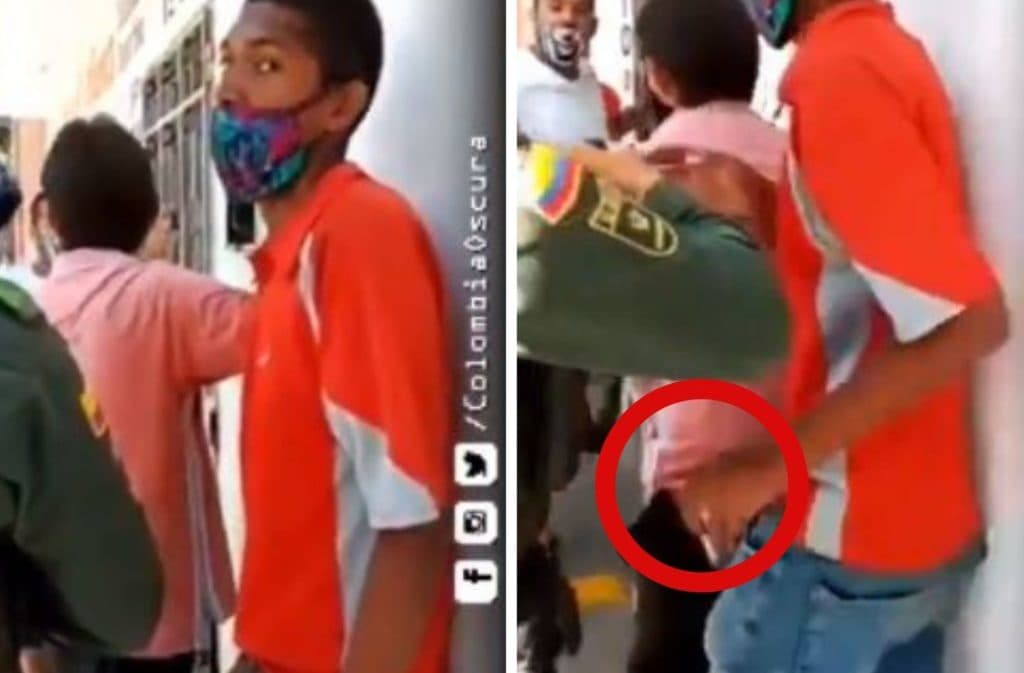 Video: Policía lo protegía de ser linchado, le robó el celular