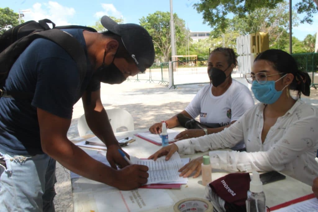 Confían ‘morenos’ de Quintana Roo en superar meta de firmas para enjuiciar expresidentes