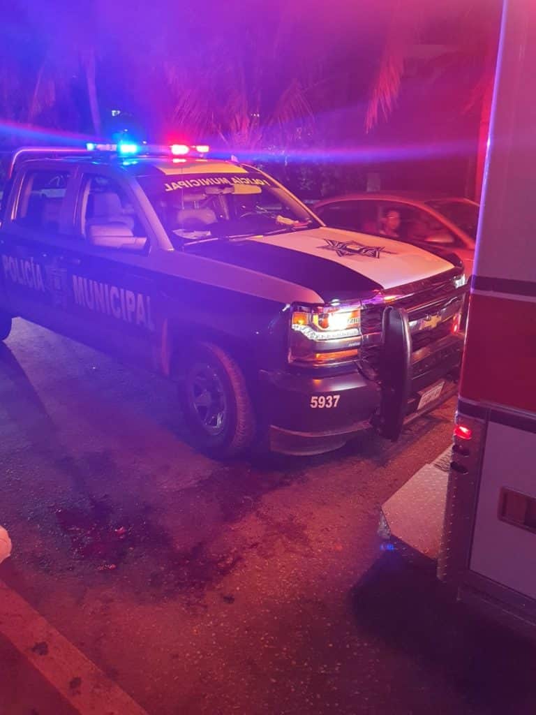 Muere mujer atropellada en la Zona Hotelera; coche se fugó