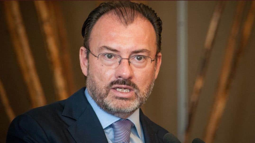 Estudiantes y profesores piden al MIT que despida a Luis Videgaray