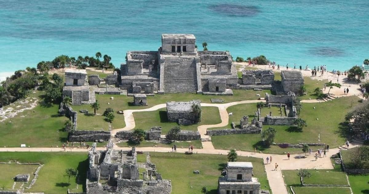 Logran reapertura de zonas arqueológicas de Tulum y Cobá; Carlos Joaquín y Víctor Más costearán obras
