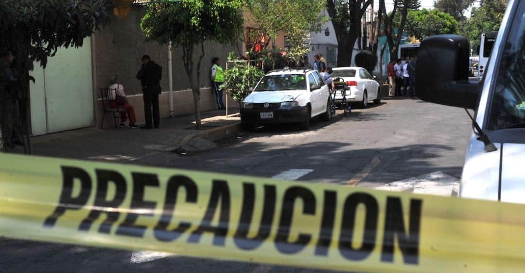 Amenazó y secuestró a una chica de 17 años para que fuera su novia