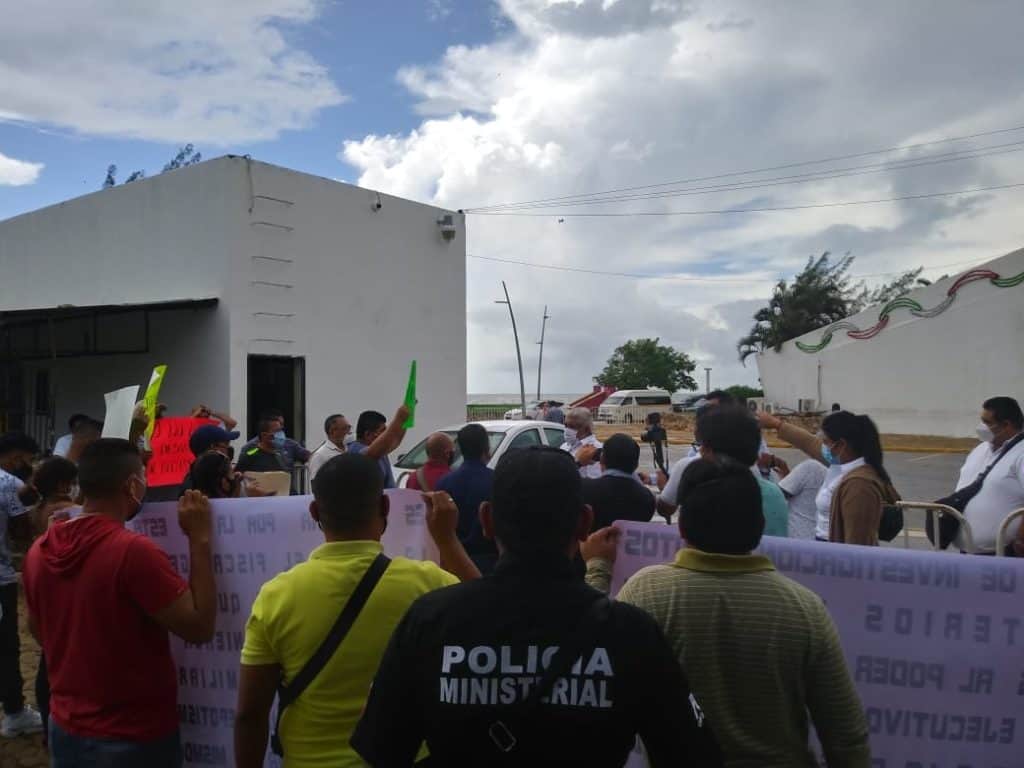 Exigen ministeriales a diputados que intervengan en conflicto laboral con Fiscalía